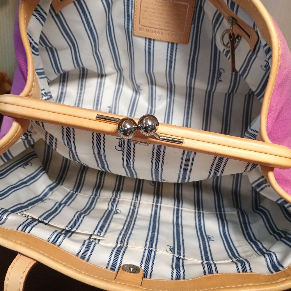 Coach Hamptons Archive 10th Anniversary Pink Canvas Tote - Picture 5 of 13